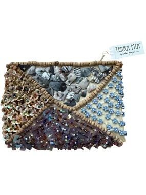 NWT: Terra Mia by Linda Grayson Beaded Mini clutch/purse.